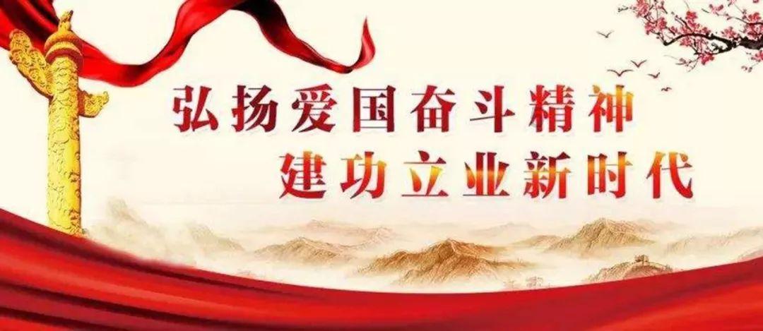 和邻居赶集，为一碗4块钱的面，他像年轻人一样和邻桌小伙打起来